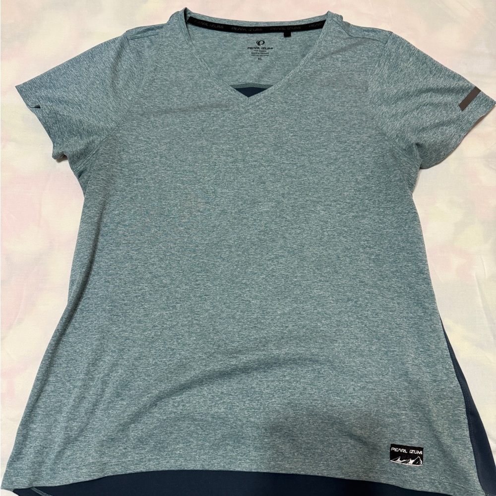 Pearl Izumi Women's Gray & Navy V-Neck Top XL EUC